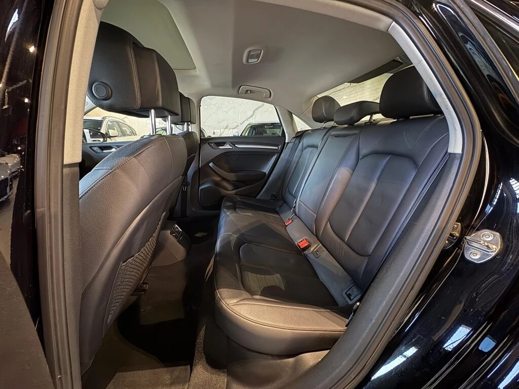 Audi A3 * 4dr Sdn quattro 2.0T Komfort* No Accident* Mint  | Mobile.bg � ����������� 17