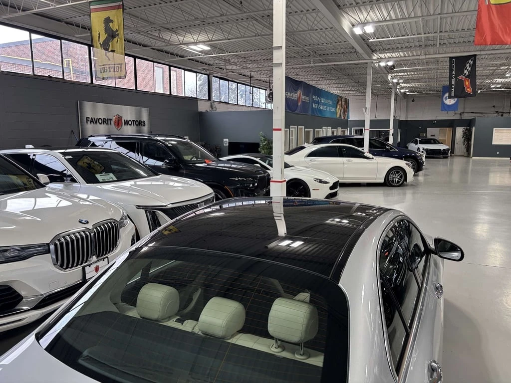 Mercedes-Benz C 300 4MATIC| AMGPKG| NAV| WOOD| CREAMLEATHER| SUNROOF - изображение 5