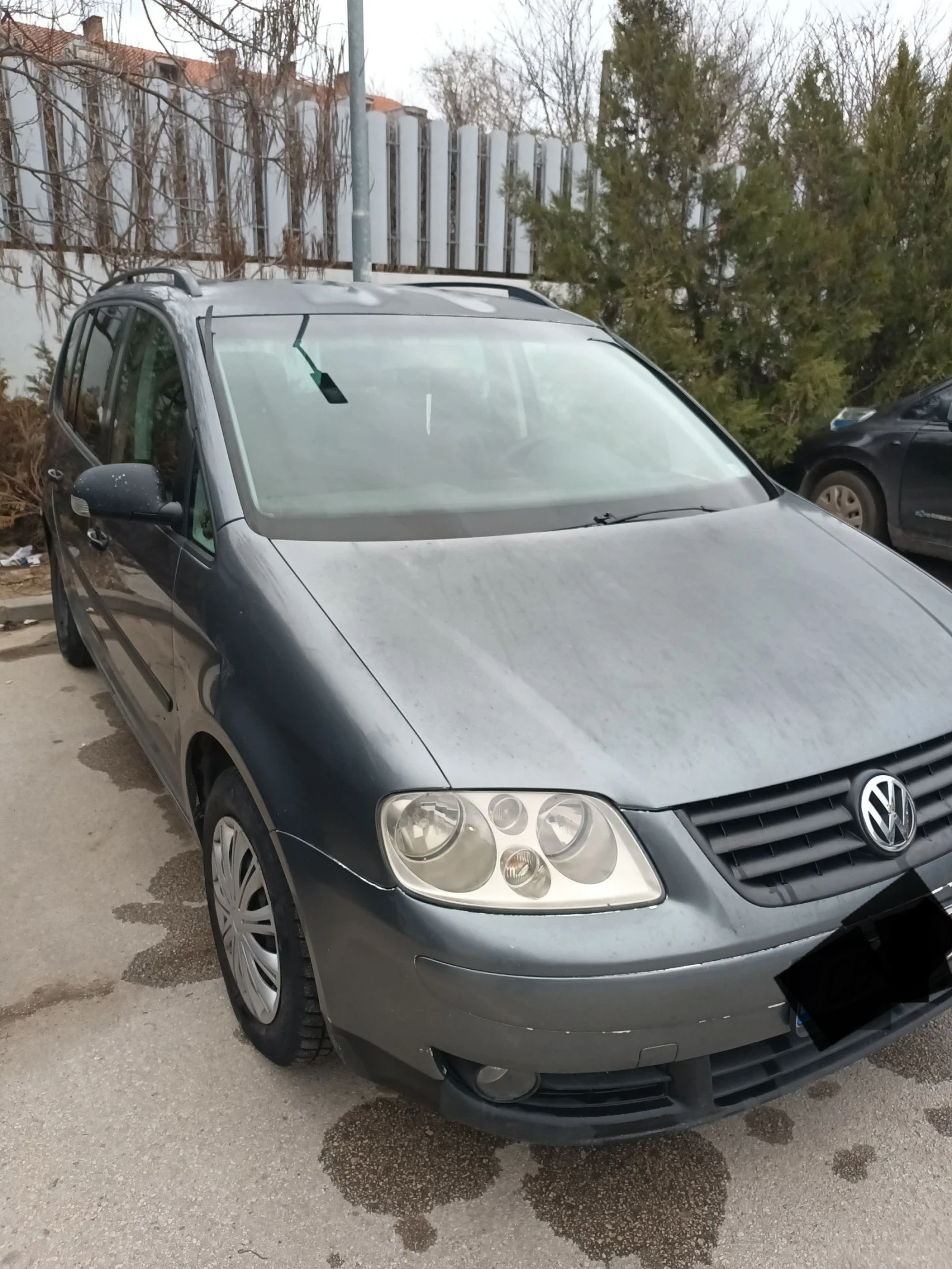 VW Touran 1.6, снимка 9 - Автомобили и джипове - 54481004