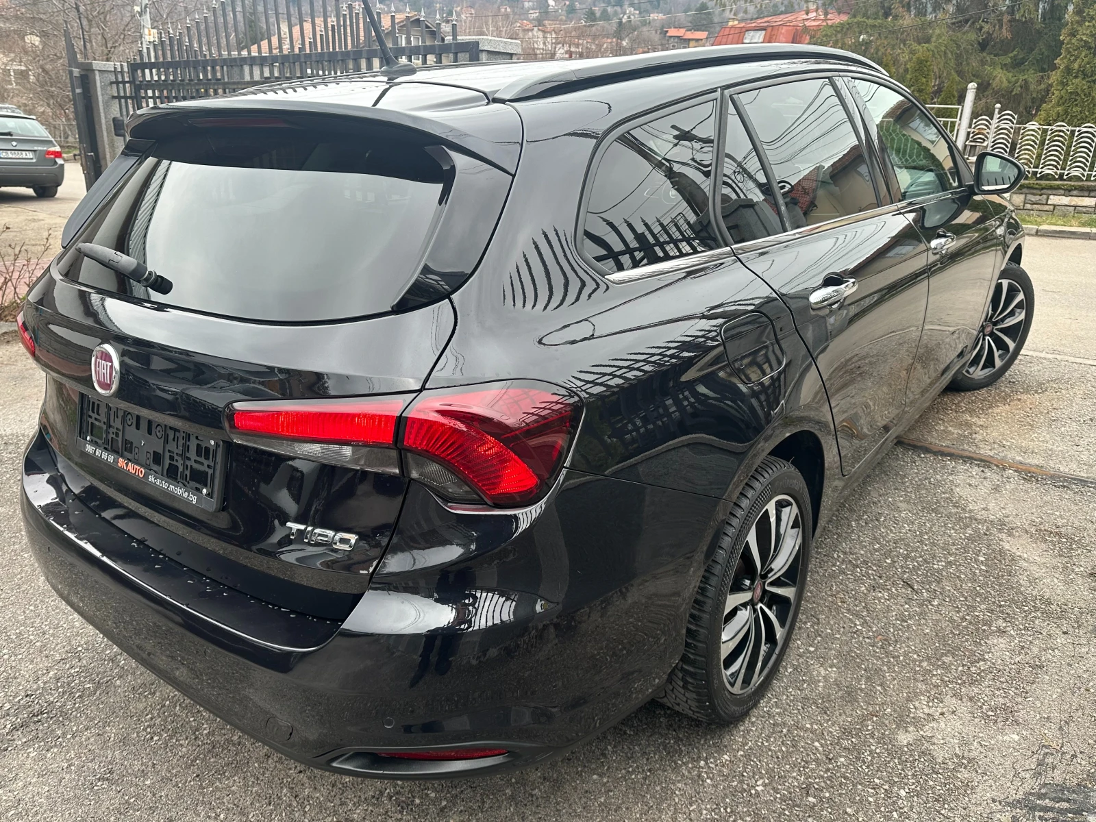 Fiat Tipo 1.6i-LED-НАВИ-КАМЕРА-ДИСТРОНИК-АВТОМАТ-EURO6-2018г, снимка 6 - Автомобили и джипове - 54059816