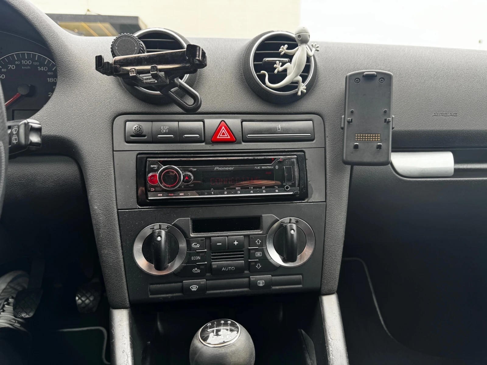 Audi A3 2.0 TDI S-line, снимка 9 - Автомобили и джипове - 54063667