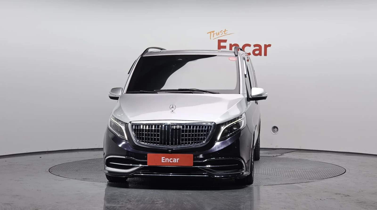 Mercedes-Benz V 300 MAYBACH ПАКЕТ/ОБДУХВАНЕ/МАСАЖ/УНИКАТ!, снимка 3 - Автомобили и джипове - 54126840