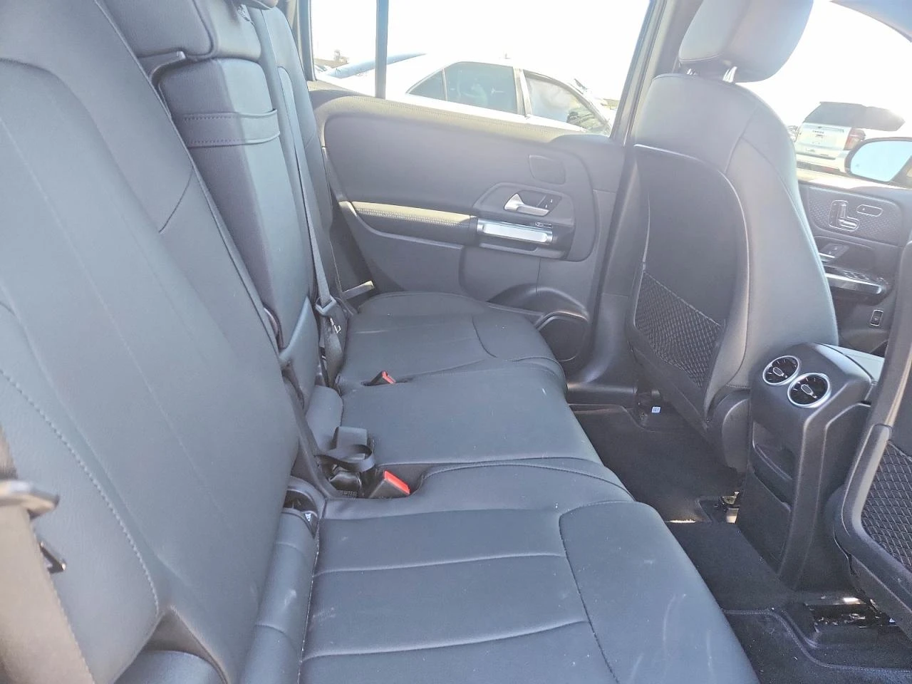 Mercedes-Benz EQB 250+ , снимка 11 - Автомобили и джипове - 54252627