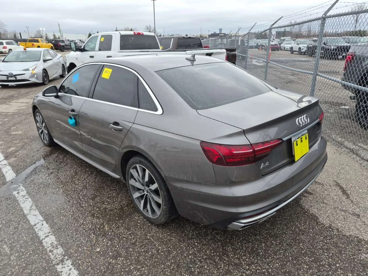 Audi A4 KOMFORT/ПОДГРЕВ/ШИБЕДАХ/CARFAX/ФИНАНСИРАНЕ, снимка 4 - Автомобили и джипове - 54705627
