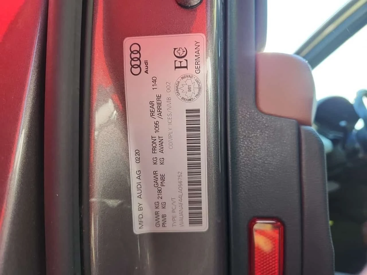 Audi A4 KOMFORT/ПОДГРЕВ/ШИБЕДАХ/CARFAX/ФИНАНСИРАНЕ, снимка 15 - Автомобили и джипове - 54705627
