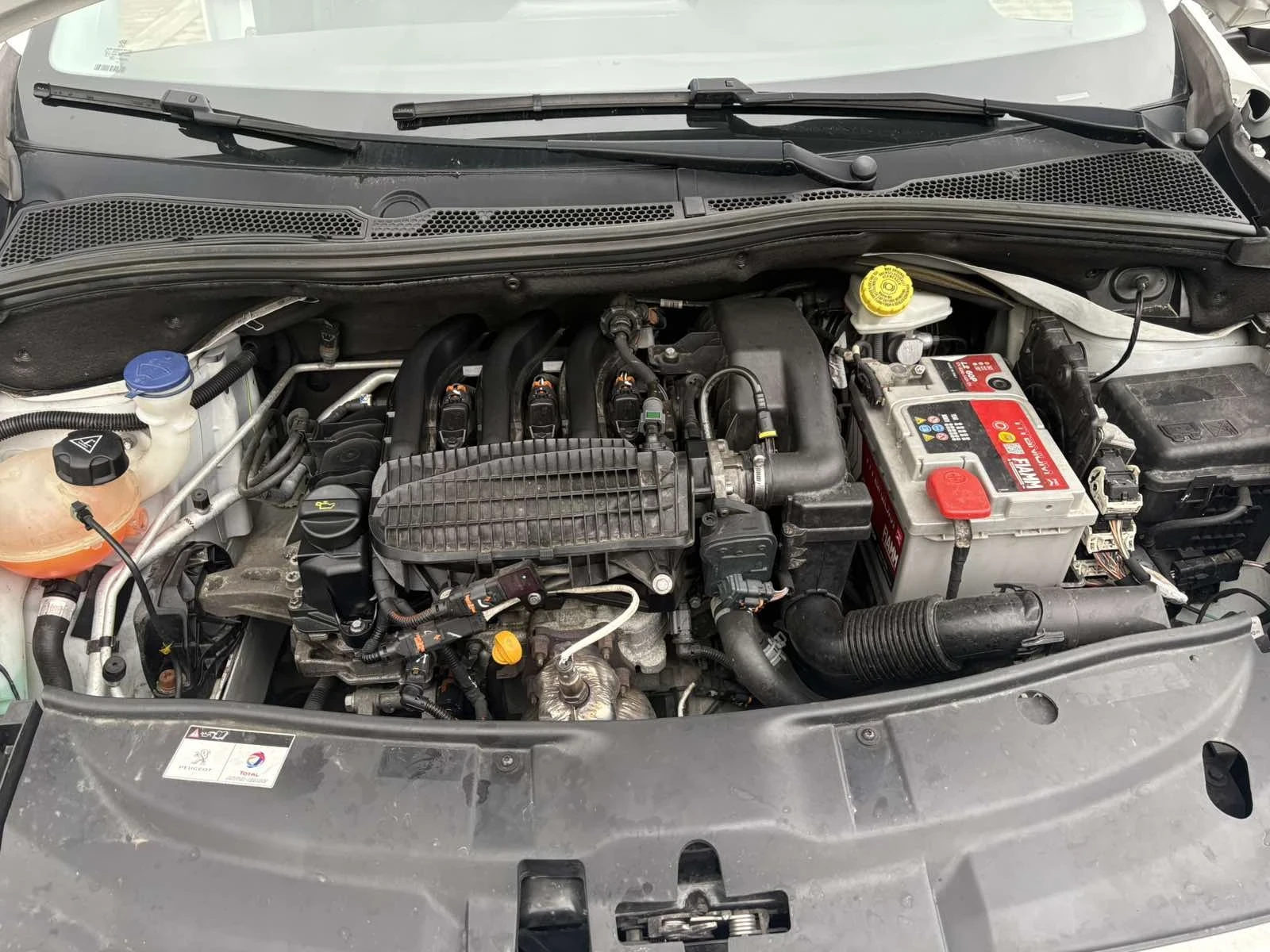 Peugeot 2008, снимка 12 - Автомобили и джипове - 54964670