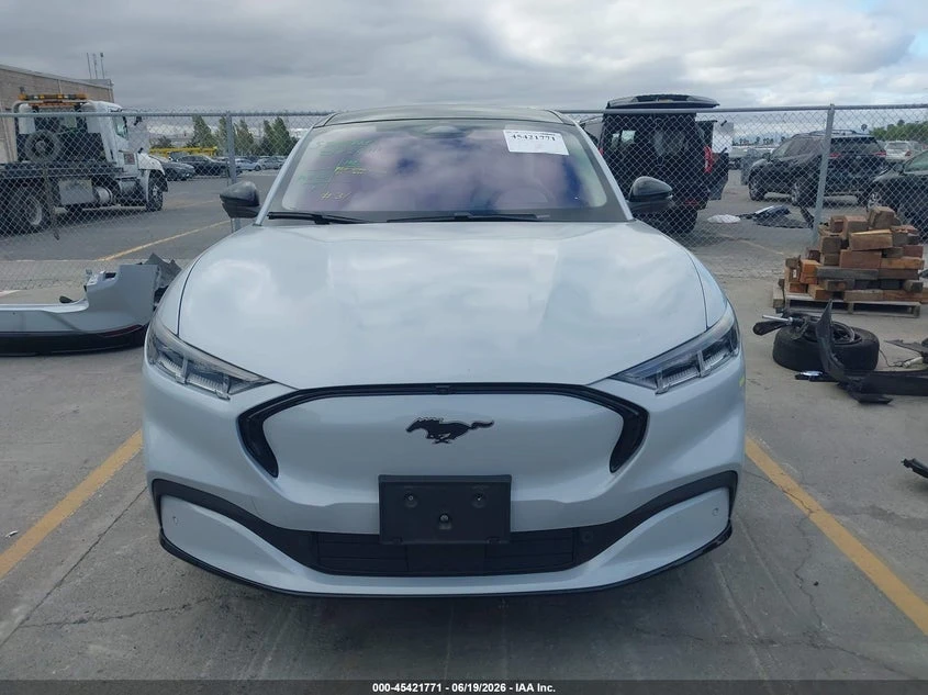 Ford Mustang Mach-E Premium, снимка 13 - Автомобили и джипове - 55127049
