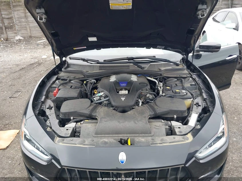 Maserati Ghibli 3.0l S Q4 Granlusso, снимка 10 - Автомобили и джипове - 55130940