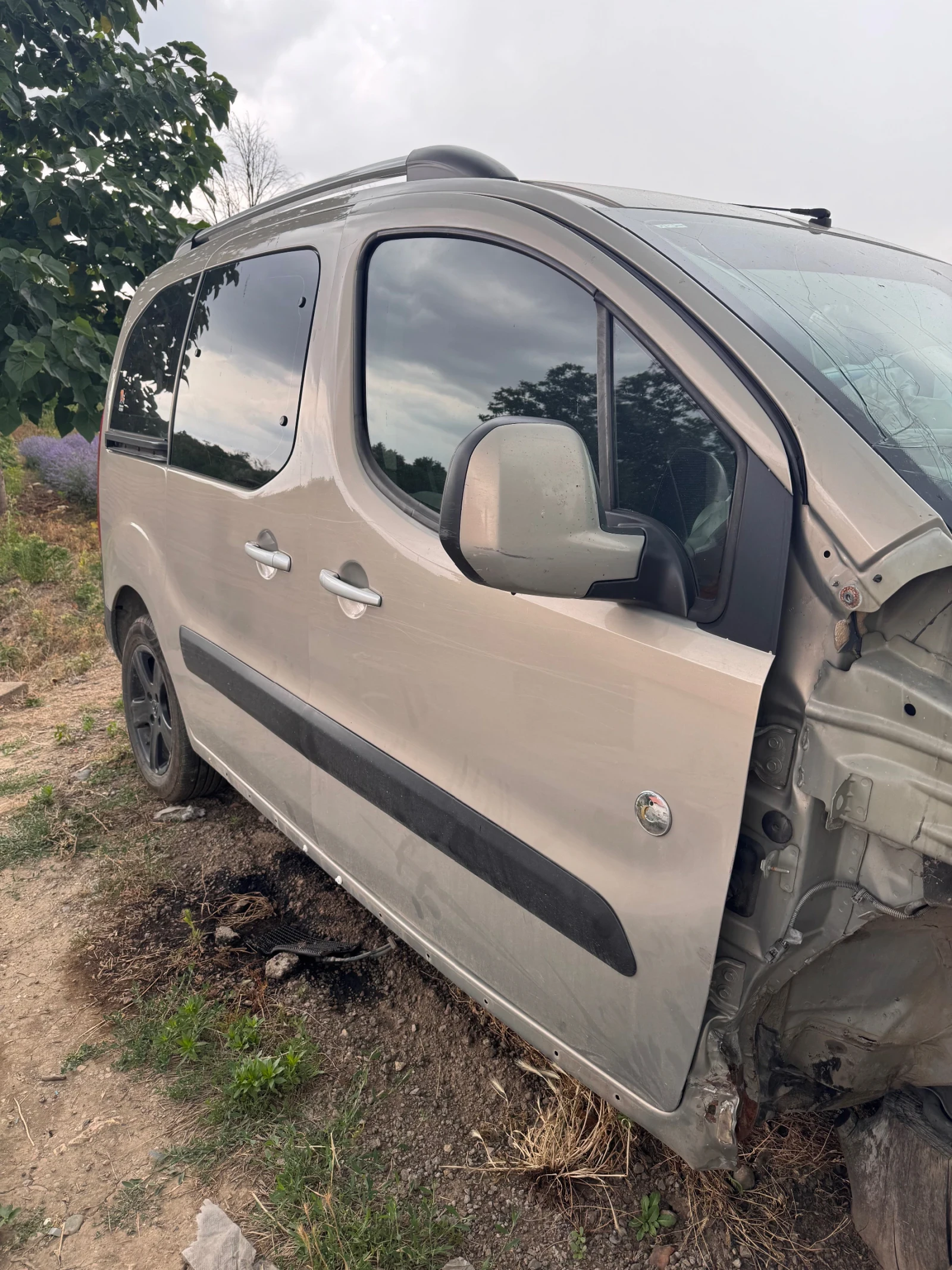 Peugeot Partner, снимка 4 - Автомобили и джипове - 55166919