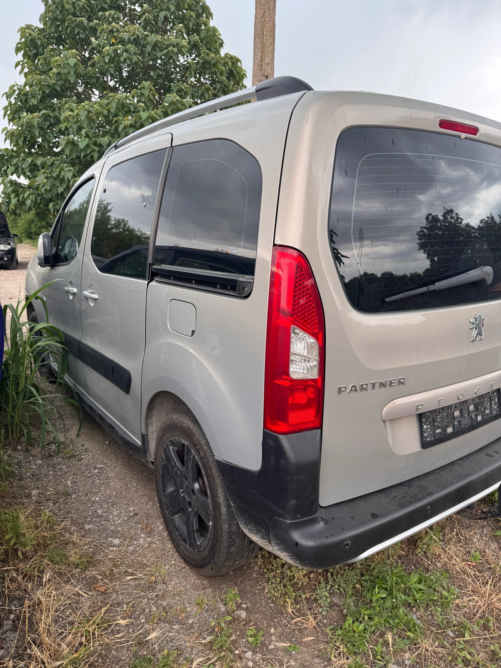 Peugeot Partner, снимка 3 - Автомобили и джипове - 55166919