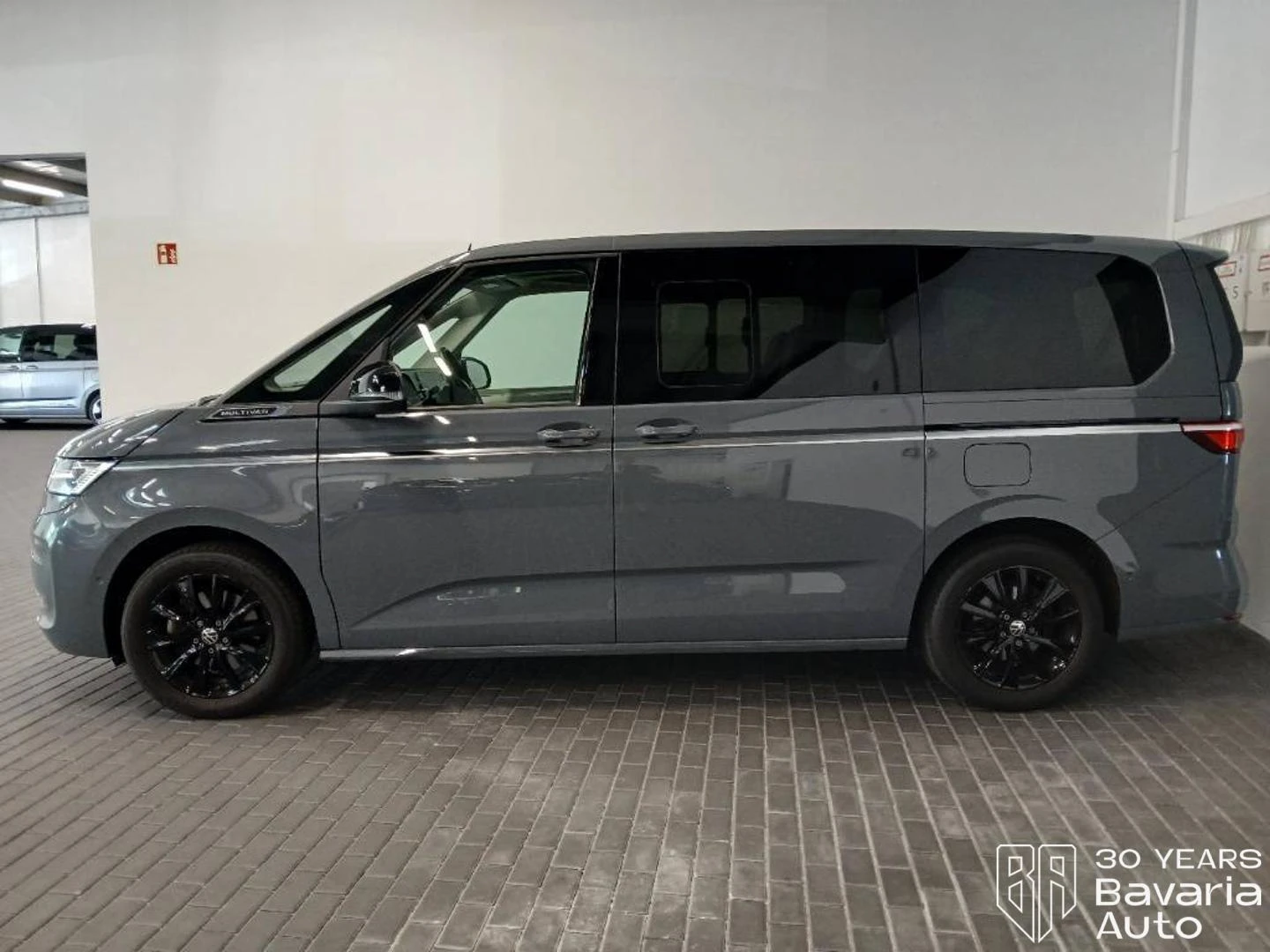 VW Multivan Style long DSG Easy Open Basic, снимка 2 - Автомобили и джипове - 55171335