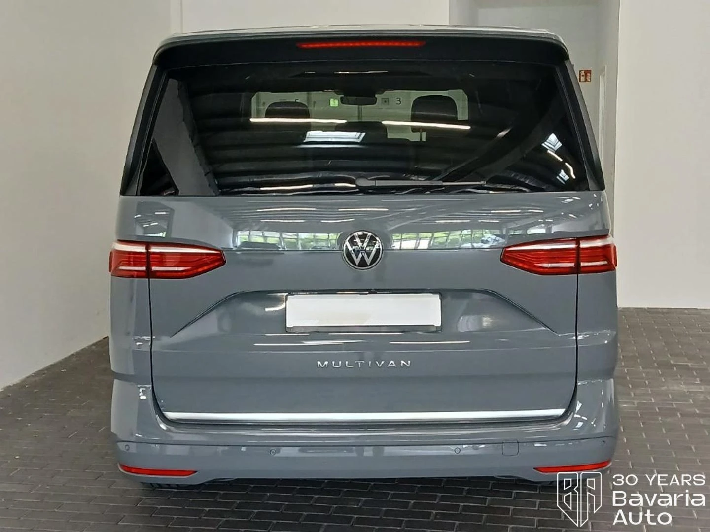 VW Multivan Style long DSG Easy Open Basic, снимка 3 - Автомобили и джипове - 55171335