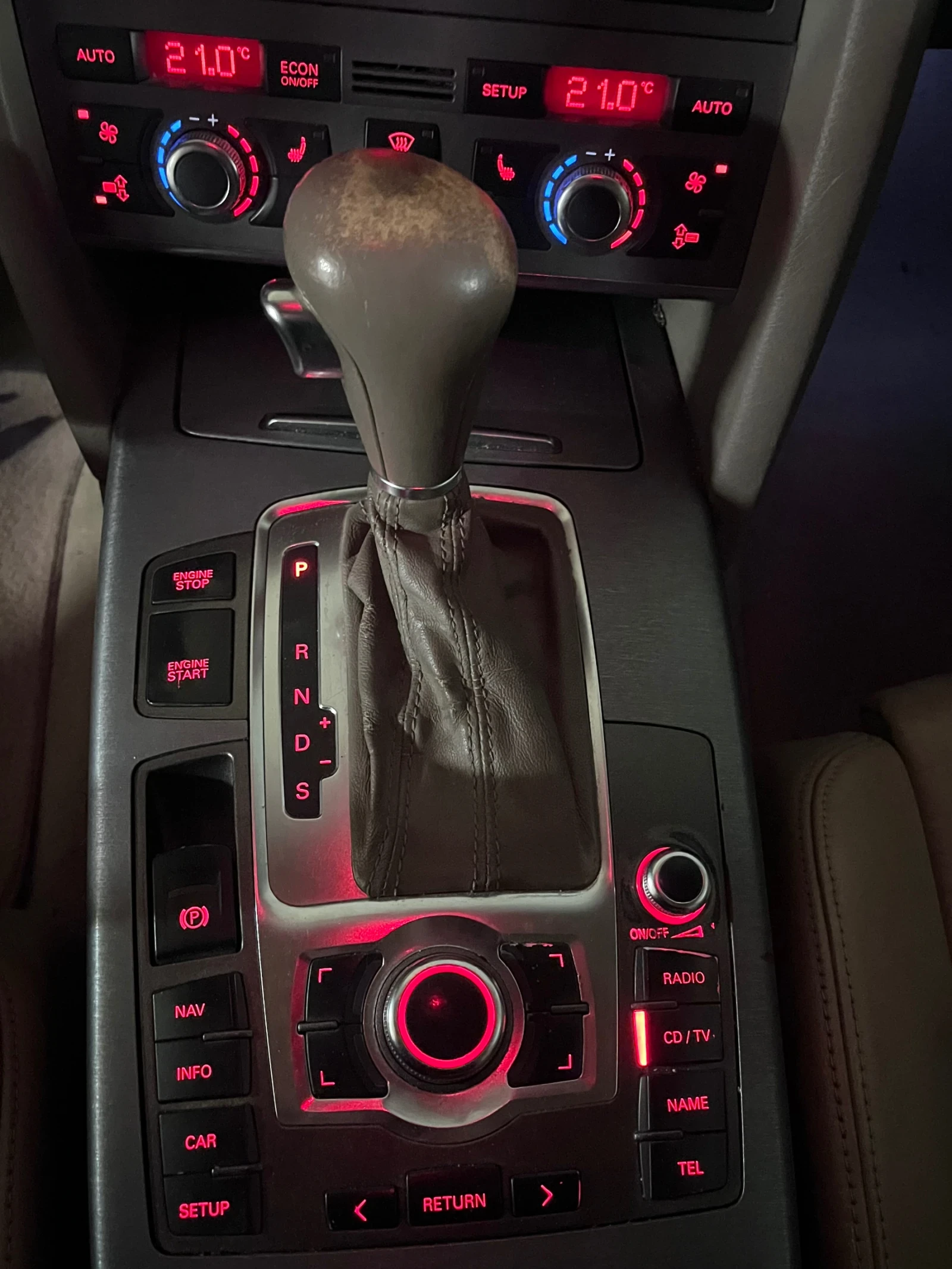 Audi A6 3.0TDI S-line, снимка 13 - Автомобили и джипове - 55189224