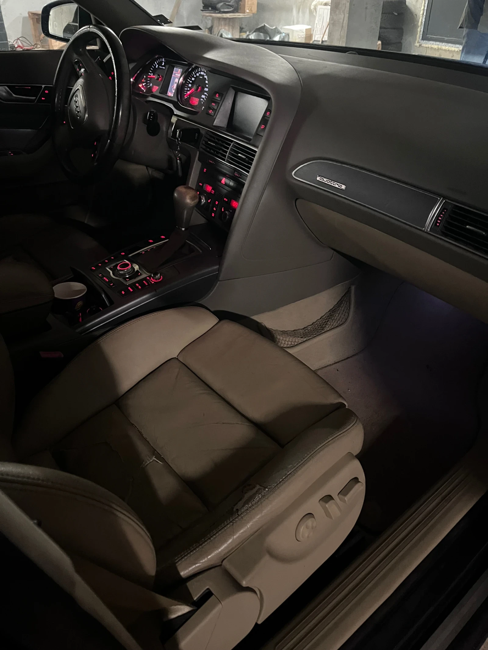 Audi A6 3.0TDI S-line, снимка 10 - Автомобили и джипове - 55189224