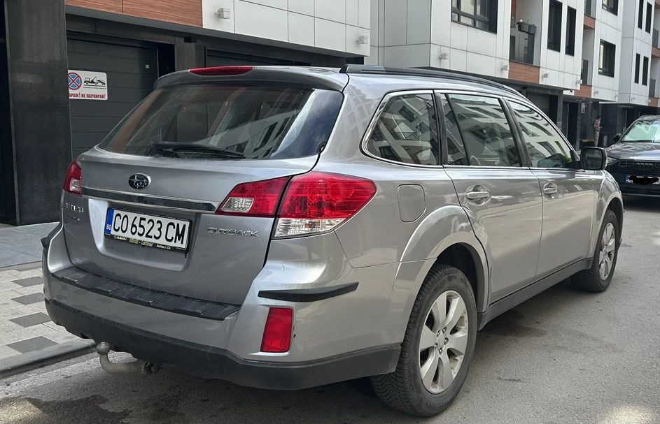 Subaru Outback 2.5  FULLTIME 4WD, снимка 14 - Автомобили и джипове - 55313144
