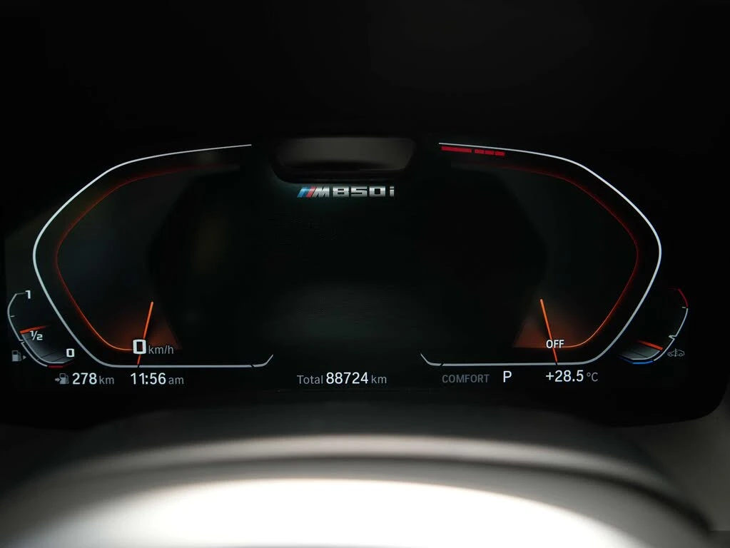 BMW 850 i xDrive M SPORT* DISTRONIC* BOWERS & WILKINS* 360, снимка 9 - Автомобили и джипове - 55441109