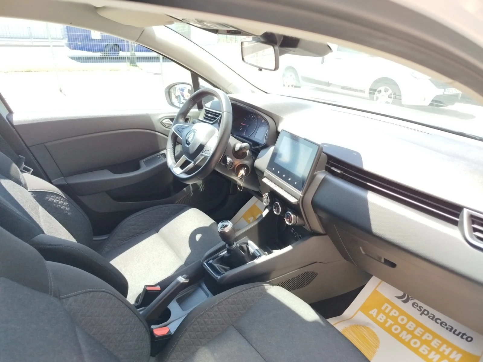 Renault Clio 1.0 TCe/90 к.с, снимка 12 - Автомобили и джипове - 55464999