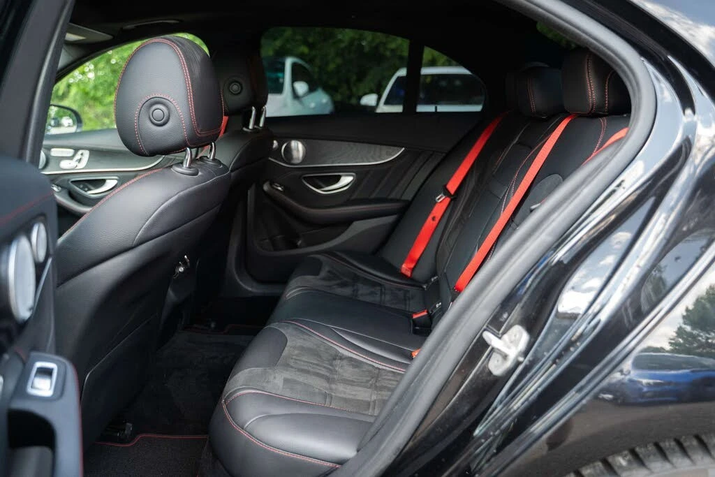 Mercedes-Benz C 450 AMG * 4MATIC * HeadUp * AвтоКредит * (ЦЕНА ДО БГ), снимка 17 - Автомобили и джипове - 55543198