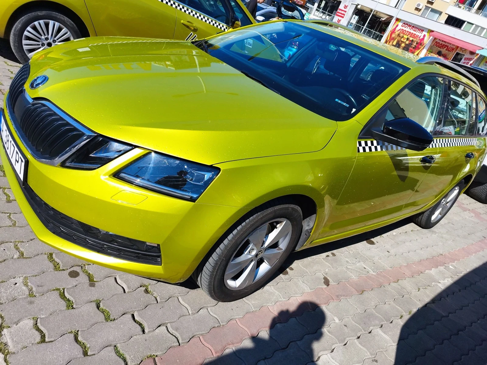 Skoda Octavia 1.5 G-TEC* DISTRONIC* NAV* F1, снимка 13 - Автомобили и джипове - 55582740