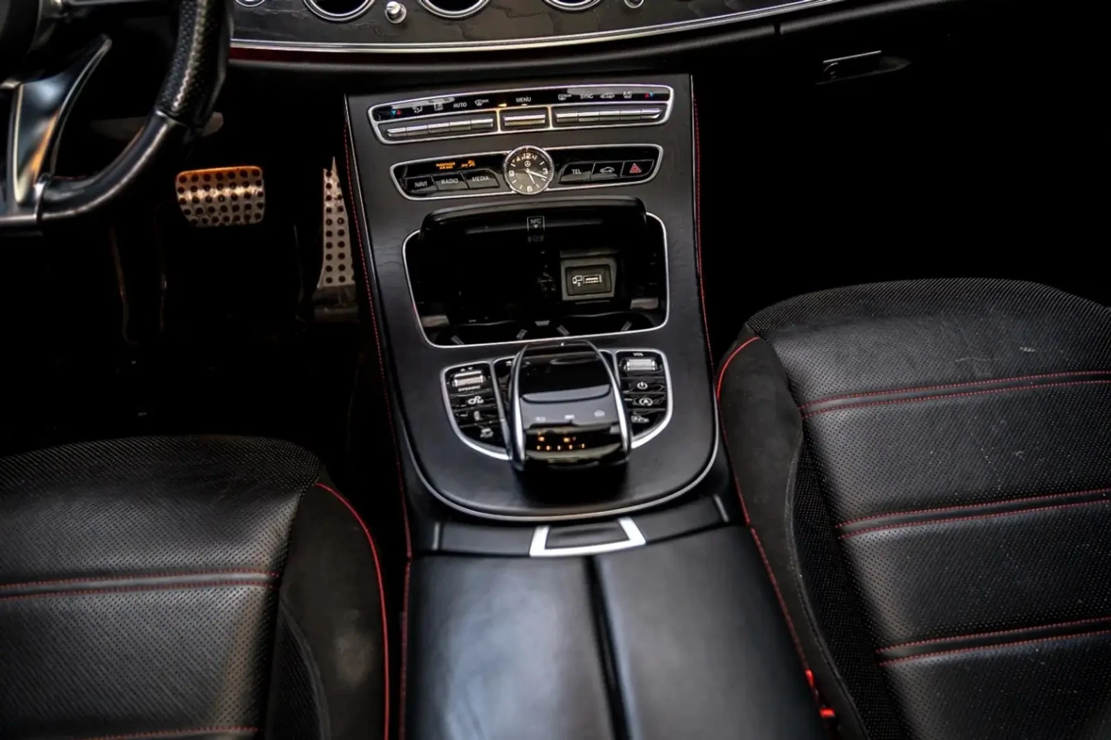 Mercedes-Benz E 53 AMG ЦЕНА ДО БЪЛГАРИЯ АВТОКРЕДИТ, снимка 13 - Автомобили и джипове - 55584564
