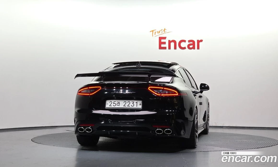 Kia Stinger 3.3 Turbo 2WD GT, снимка 4 - Автомобили и джипове - 55856243