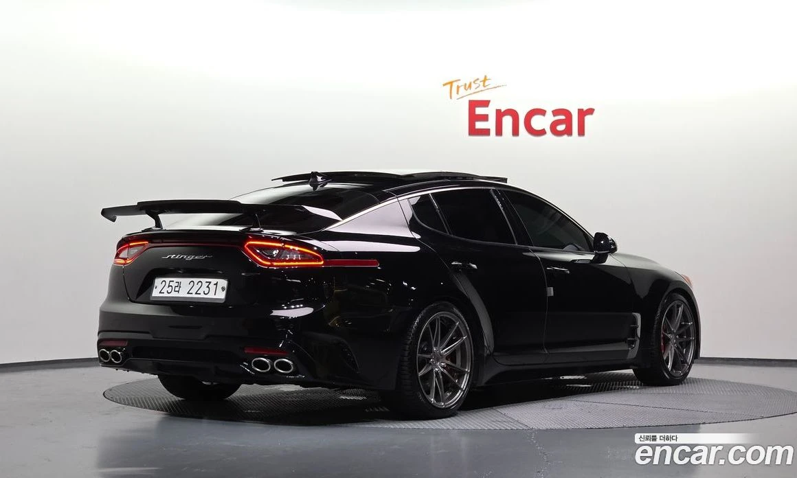 Kia Stinger 3.3 Turbo 2WD GT, снимка 2 - Автомобили и джипове - 55856243