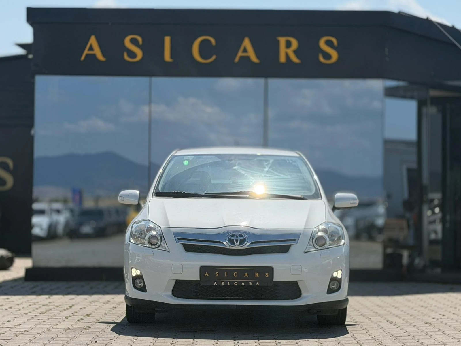 Toyota Auris / 1.8I / HYBRID / ГАРАНЦИЯ НА БАТЕРИЯТА /, снимка 8 - Автомобили и джипове - 55923297