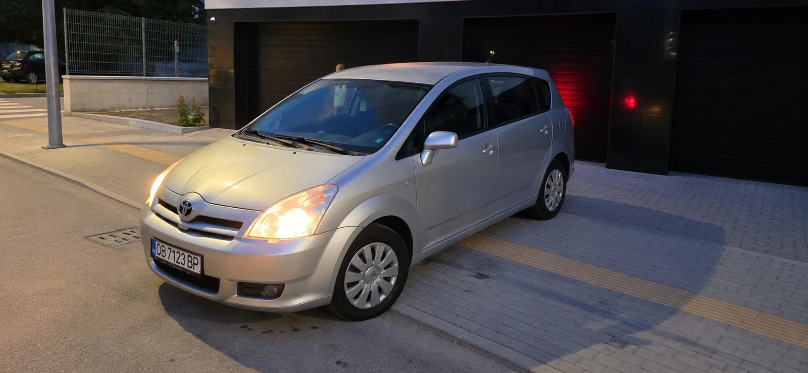 Toyota Corolla verso 1.6i