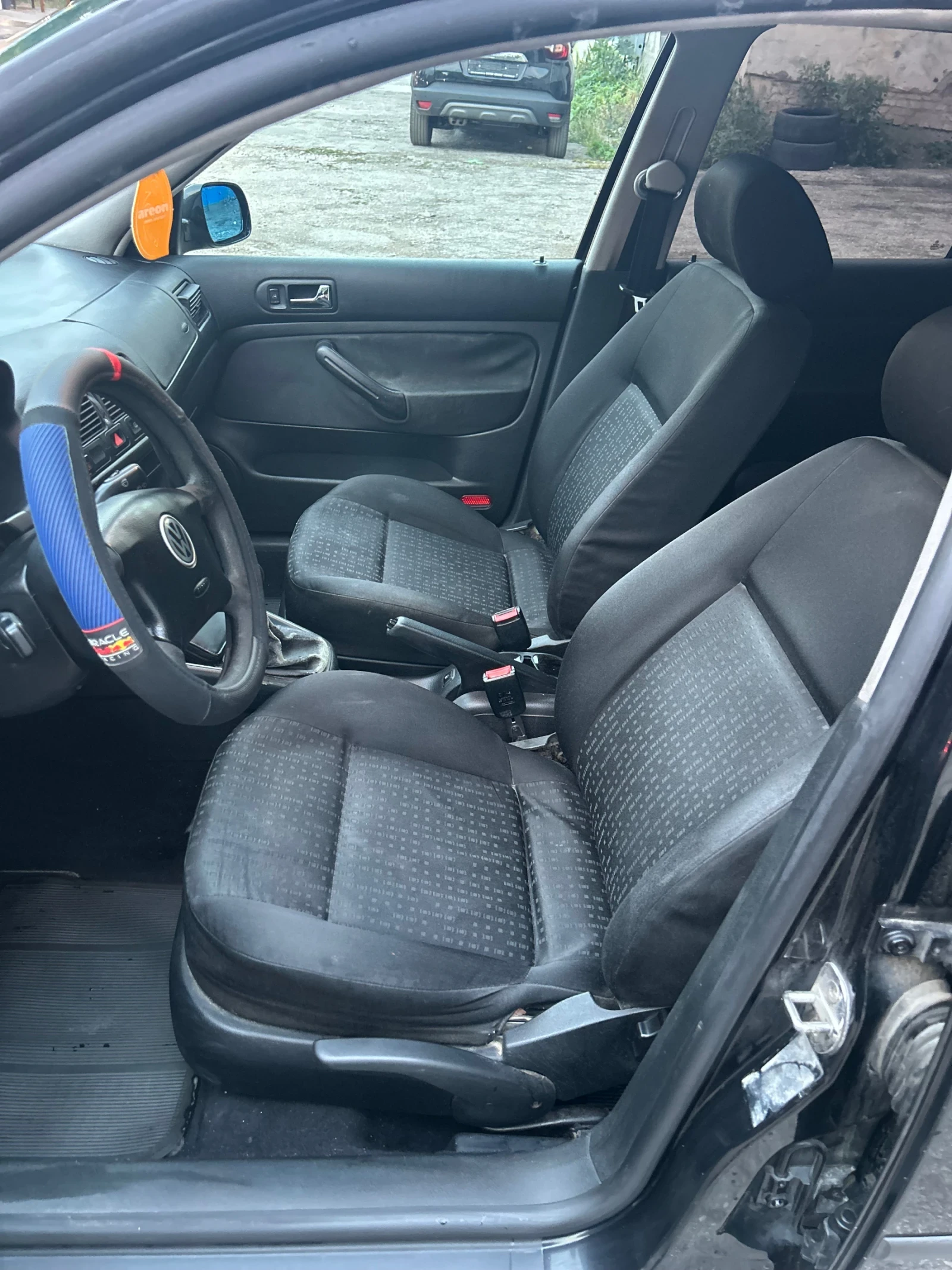 VW Golf Golf 4 1.4 75k LPG, снимка 6 - Автомобили и джипове - 56087123
