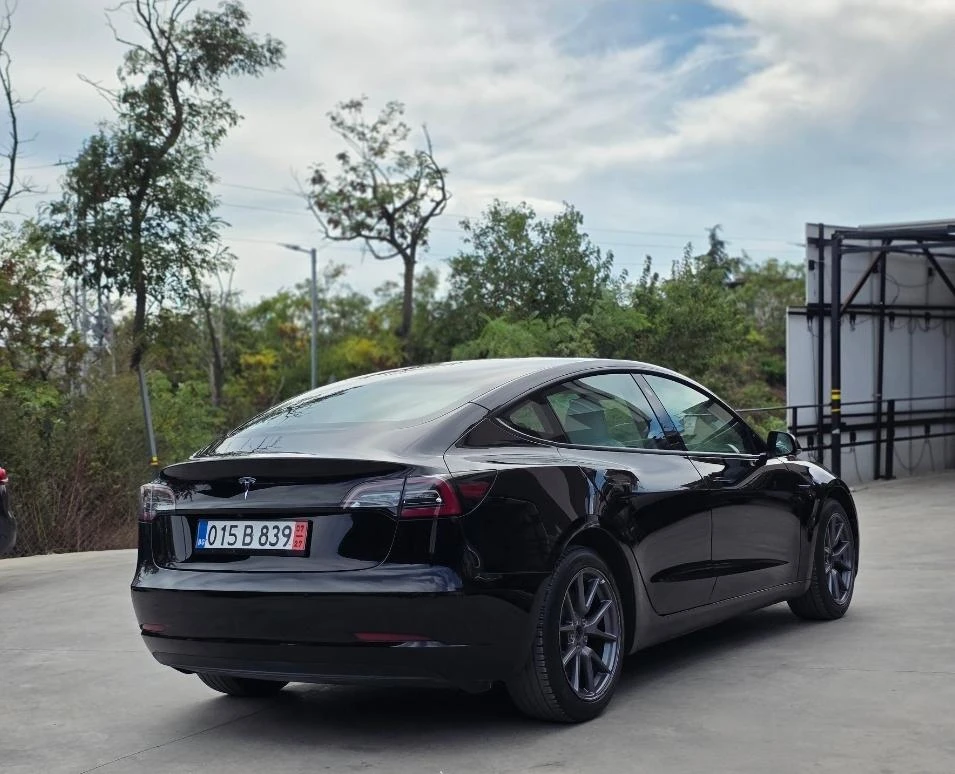 Tesla Model 3 Фейслифт с Термопомпа, снимка 5 - Автомобили и джипове - 56245436