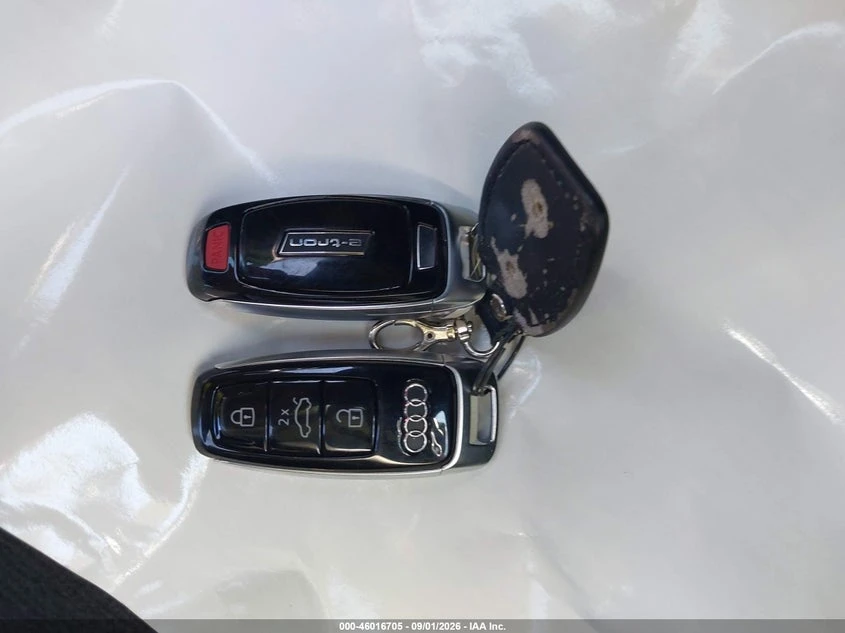 Audi E-Tron Premium Plus, снимка 11 - Автомобили и джипове - 56618842