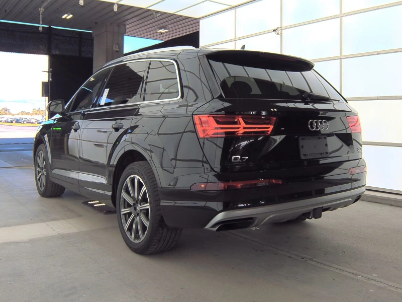 Audi Q7 дигитално табло* панорама* 120 хил.км* , снимка 4 - Автомобили и джипове - 47369346