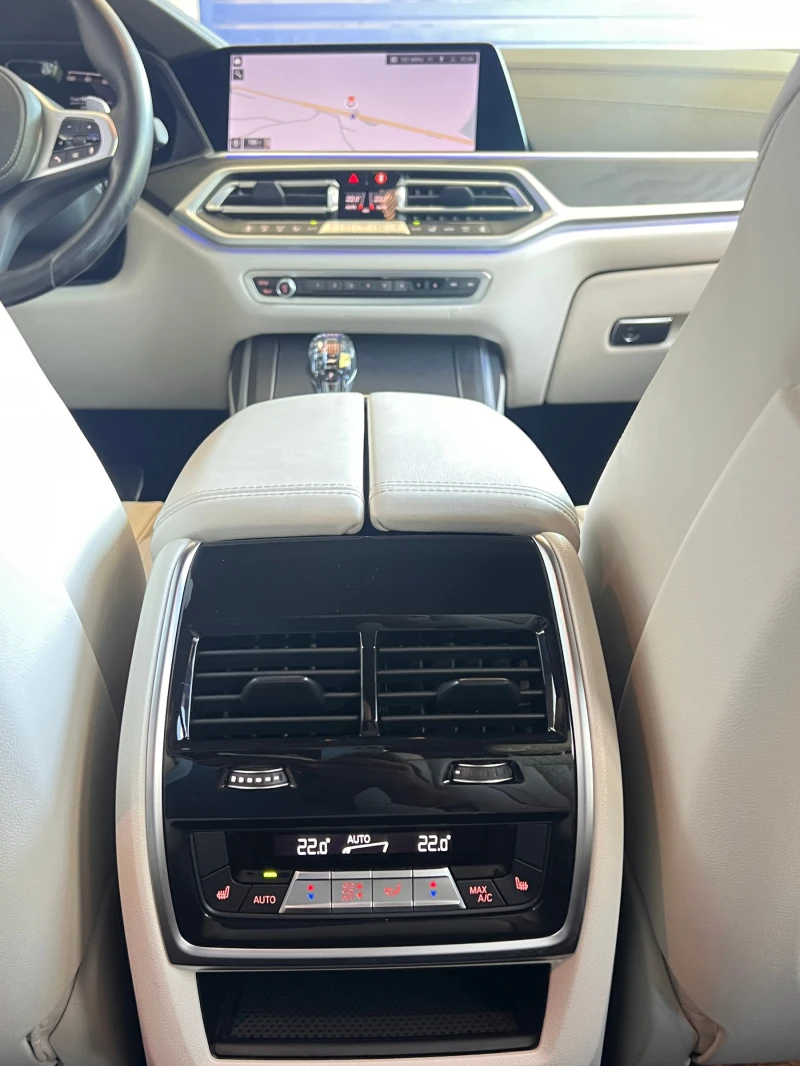 BMW X7 xDrive 40d M Sport Pro, снимка 14 - Автомобили и джипове - 52603951