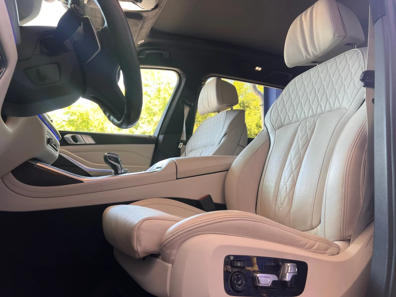 BMW X7 xDrive 40d M Sport Pro, снимка 8 - Автомобили и джипове - 52603951