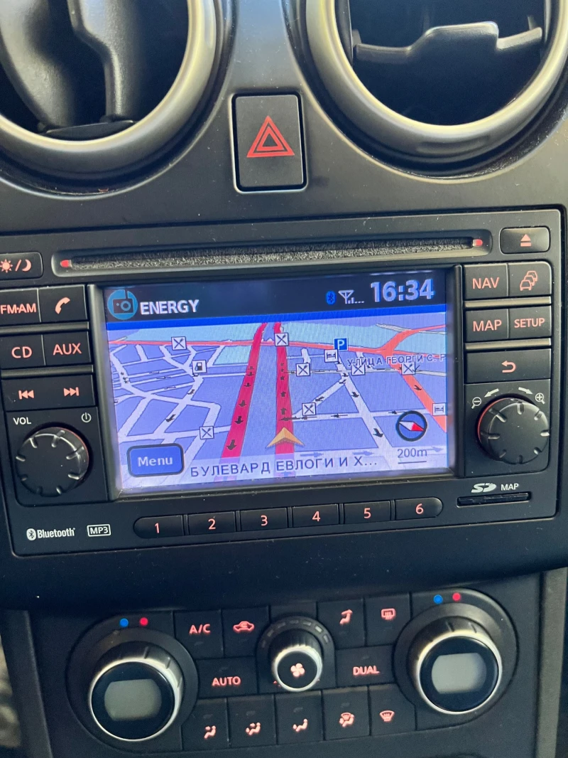 Nissan Qashqai 2.0 DCi 4x4, снимка 14 - Автомобили и джипове - 52186532