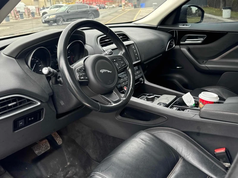 Jaguar F-PACE * AWD 4dr 20d Prestige * CARFAX * ЦЕНА ДО БГ, снимка 5 - Автомобили и джипове - 52968130