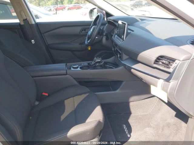 Nissan Rogue S INTELLIGENT AWD, снимка 5 - Автомобили и джипове - 47633587