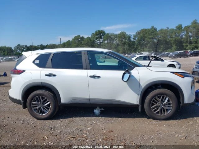 Nissan Rogue S INTELLIGENT AWD, снимка 12 - Автомобили и джипове - 47633587