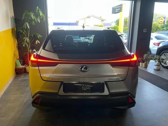 Lexus UX 250h Silver - изображение 5
