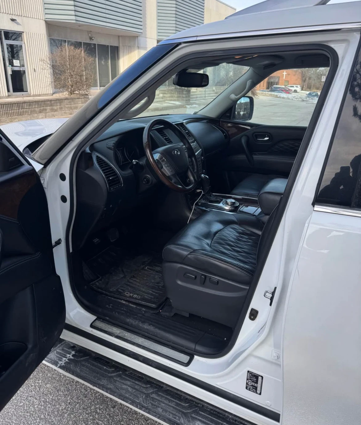 Infiniti QX80 * * CARFAX * * АВТО КРЕДИТ * *  - изображение 4