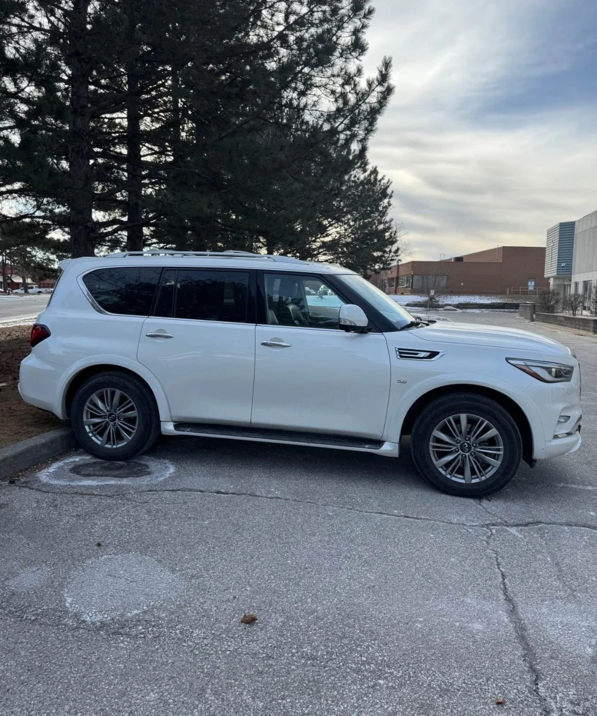 Infiniti QX80 * * CARFAX * * АВТО КРЕДИТ * *  - изображение 2