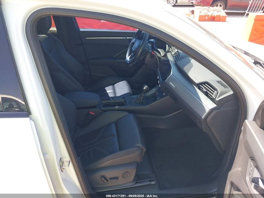 Audi Q3 PREMIUM PLUS/45 TFSI/S LINE/QUATTRO/TIPTRONIC/360 - изображение 6