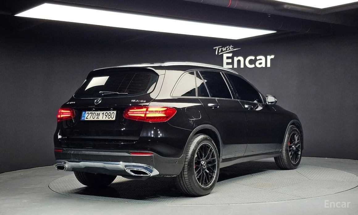 Mercedes-Benz GLC 220  - изображение 2