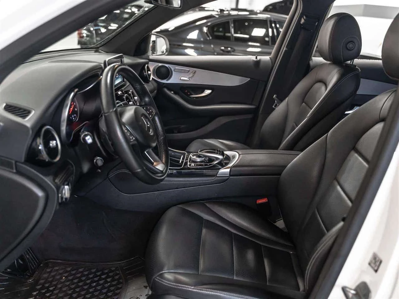 Mercedes-Benz GLC * GLC300 Base 4M * CARFAX * ���� �� �� | Mobile.bg � ����������� 6