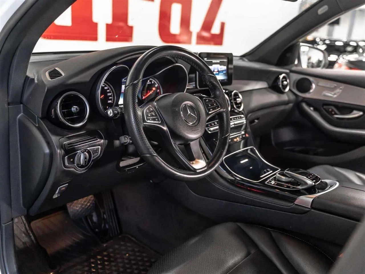 Mercedes-Benz GLC * GLC300 Base 4M * CARFAX * ���� �� �� | Mobile.bg � ����������� 5