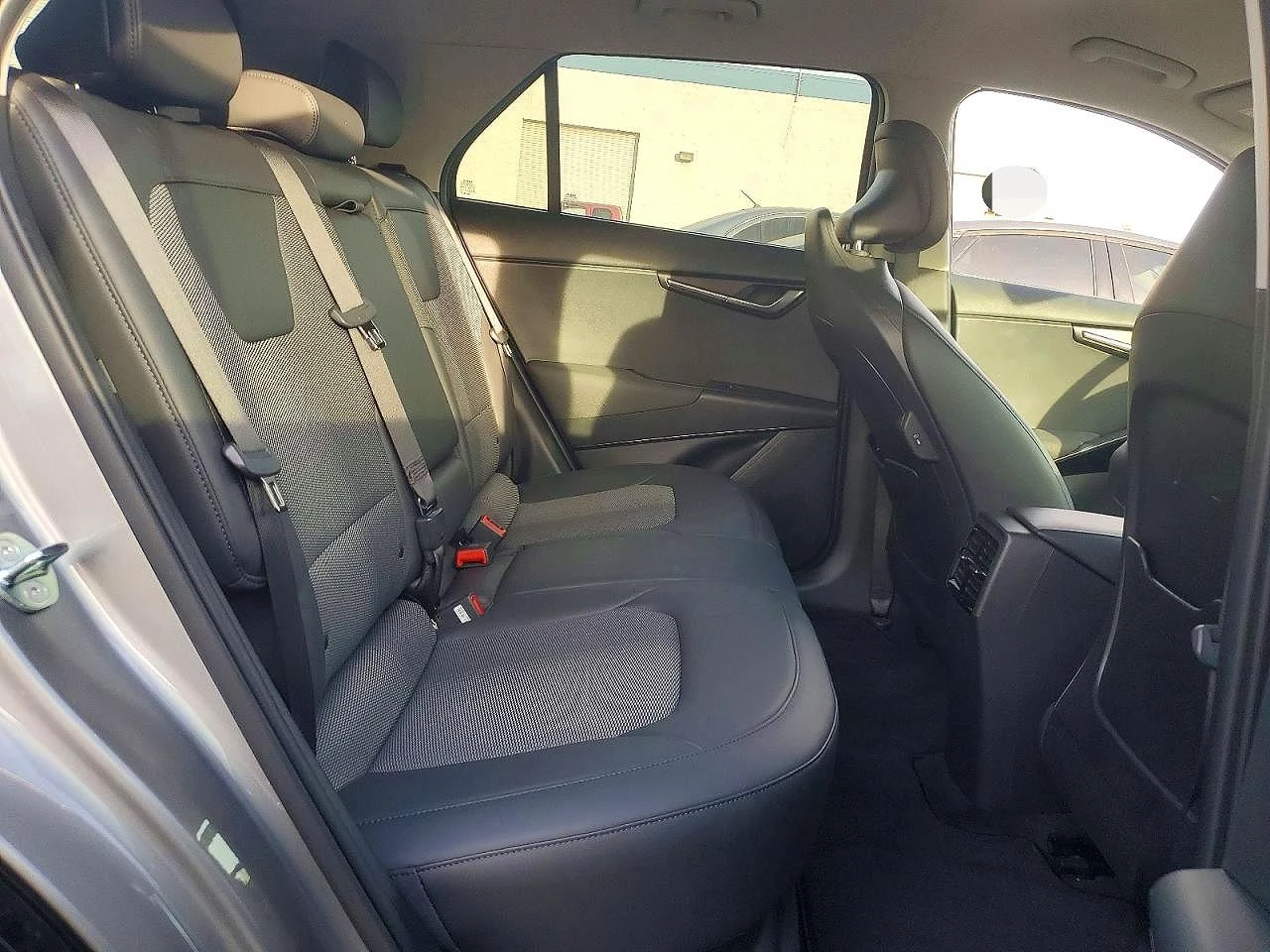 Kia Niro EV WIND FWD, снимка 10 - Автомобили и джипове - 54456151