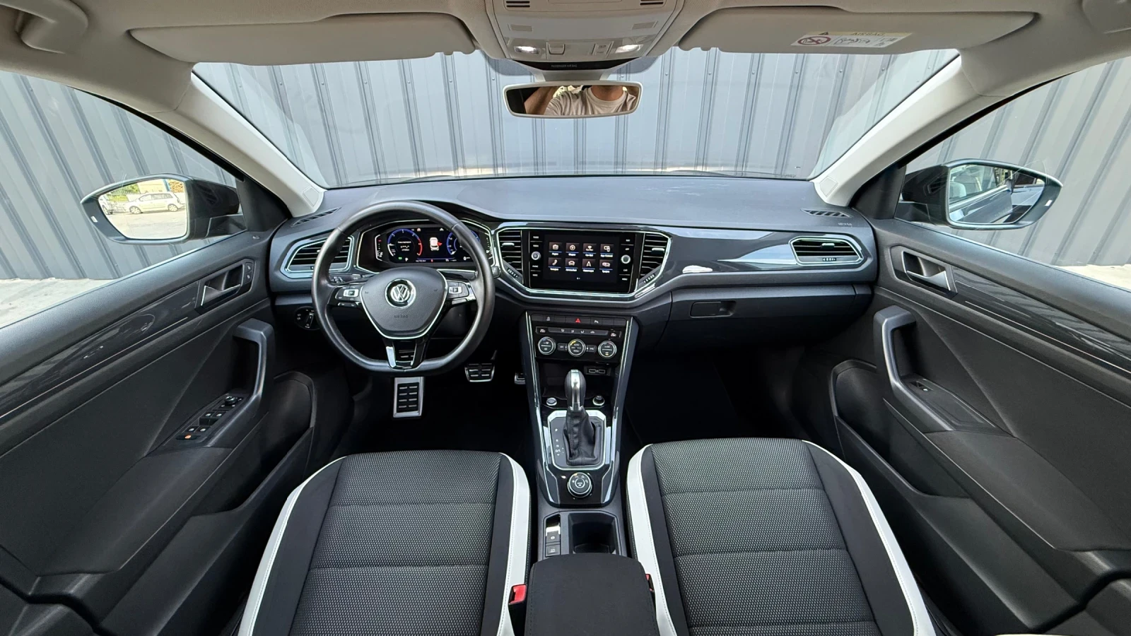 VW T-Roc FULL HIGHLINE 4-MOTION DIGITAL CAMERA DSG, снимка 11 - Автомобили и джипове - 54565199