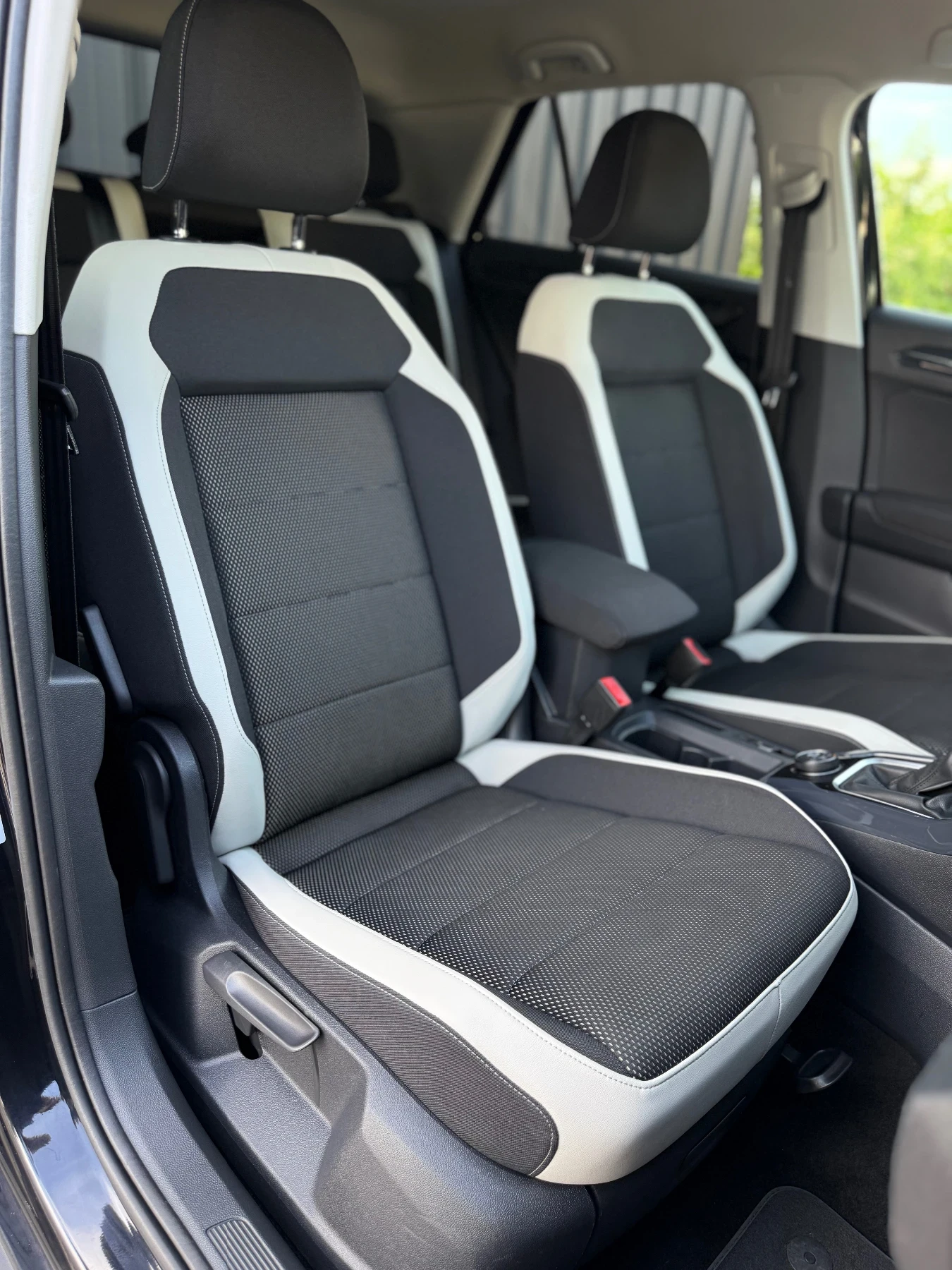 VW T-Roc FULL HIGHLINE 4-MOTION DIGITAL CAMERA DSG, снимка 16 - Автомобили и джипове - 54565199
