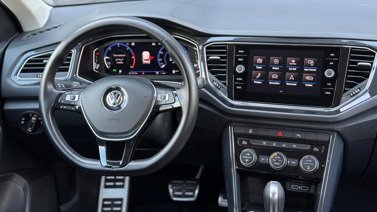 VW T-Roc FULL HIGHLINE 4-MOTION DIGITAL CAMERA DSG, снимка 13 - Автомобили и джипове - 54565199