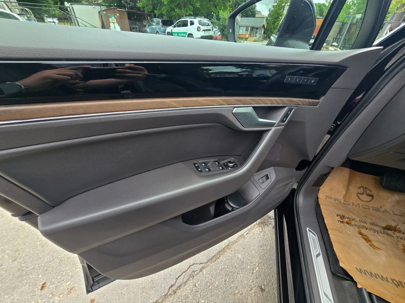 VW Touareg 3.0 V6 TDI 4Motion Full Option, снимка 9 - Автомобили и джипове - 54961118